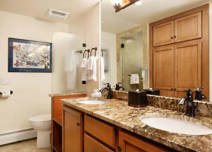 Concept 600 Two Bedroom 404 Aspen